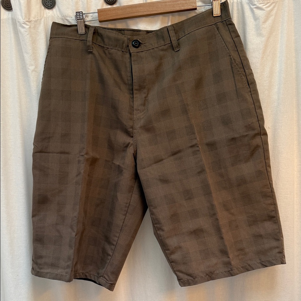 Dickies Men's Brown Plaid Flat Front Shorts